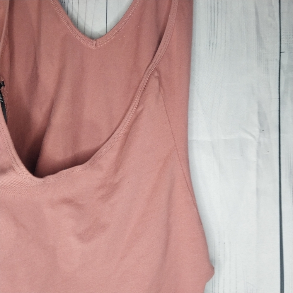 Forever 21 V-Neck Halter Style Bodysuit in Dusty Rose - Picture 10 of 12